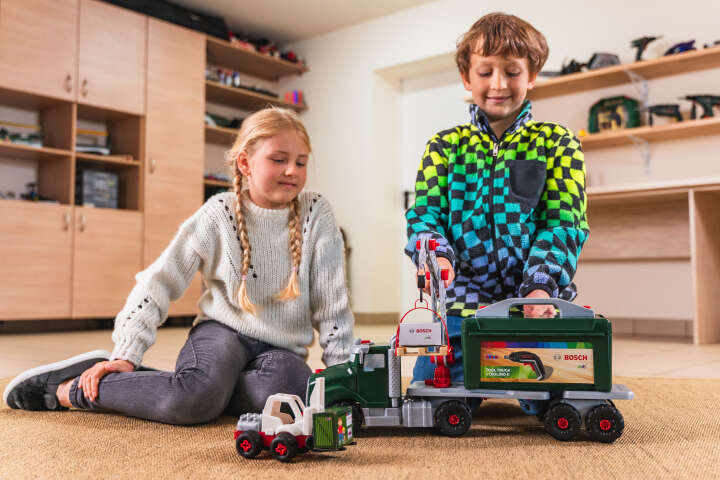 klein Bosch Schraubtruck Set mit Akkuschrauber Ixolino